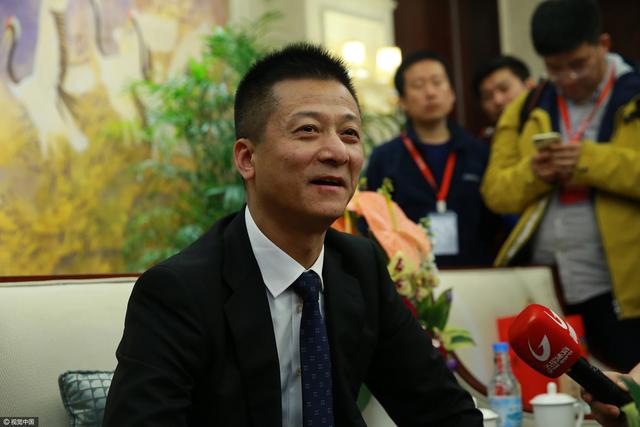 喜欢后面的大姑娘