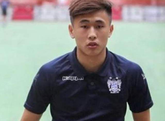 美丽的图书馆馆长